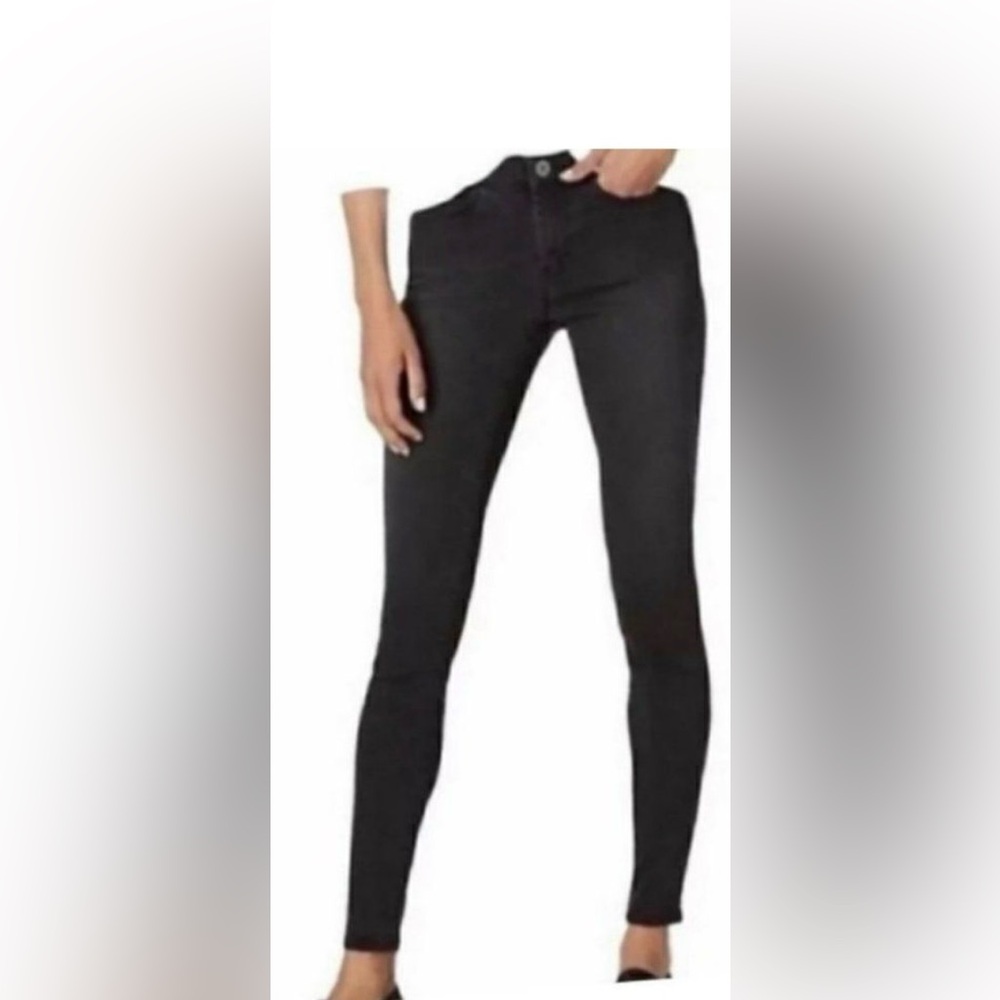 J. Jill Denim. 5 Pocket Legging. Faded Black. Size 8P.